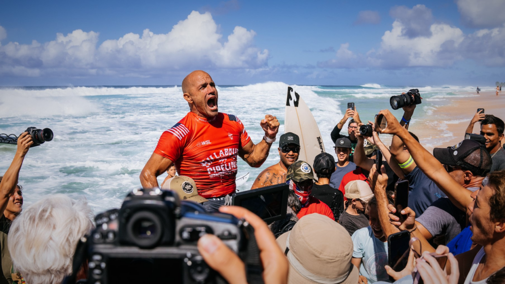 (Best of) Kelly Slater remporte le Billabong Pro Pipeline Surf