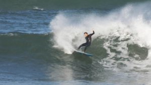 Test de planche : Thomas La Fonta teste le twin ANT de chez Tailor Surfboards