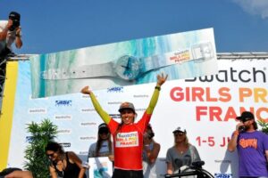 Sally Fitzgibbons remporte le Swatch Girls Pro