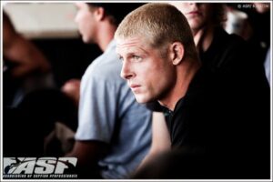 Mick Fanning out pour le Billabong Pipe Masters