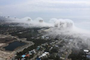 Un tsunami de nuages en Floride