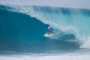 Billabong Pipe Masters : Flores Vs Bourez au round 3