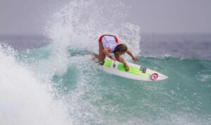Rio Women’s Pro : Gilmore chute, Ado toujours en lice