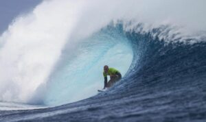 The ASP Hollywood Tour, Saison 1 épisode 5 : Cloudbreak, Fidji