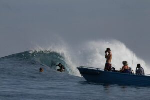 Profession : surf guide aux Mentawai