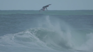 John John a-t-il replaqué le plus gros alley-oop de l’histoire ?