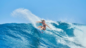Really, really, really good surfers : Nikki Van Dijk