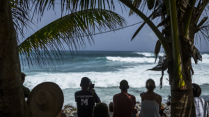 Martinique Surf Pro : La vague de Basse-Pointe décryptée par les surfeurs français