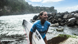 Chelsea Tuach s’impose sur le Martinique Surf Pro !