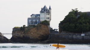 La Côte des Basques se prépare à accueillir le Longboard Pro Biarritz !