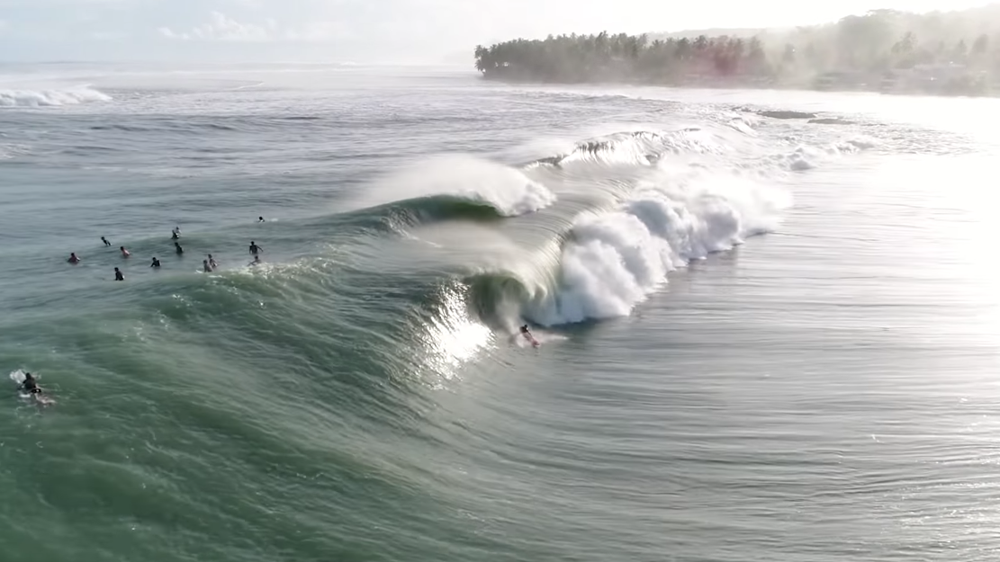 Top 10 : les meilleures vagues du mois d'août - Surf Session
