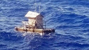 Naufrage : un ado récupéré après 2 mois passé en mer
