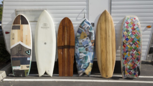 Des français champions du monde des planches de surf recyclées