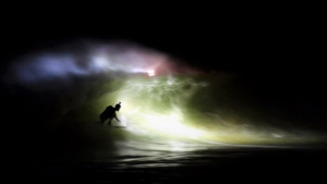 Surf de nuit à Mundaka avec Lost in the Swell