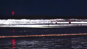 Le surf de nuit maintenant possible aux Sables-d’Olonne !