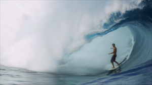 John Florence rappelle que lui aussi sait surfer Teahupoo