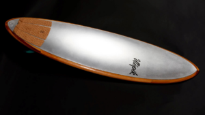 Des planches de surf en aluminium 100% recyclables