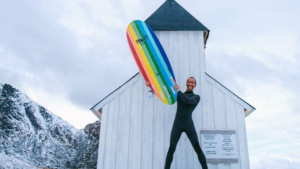 Les surfeurs gays gagnent en visibilité