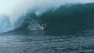 À Nazaré, Nic Von Rupp a surfé ce barrel qu’il attendait tant !
