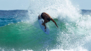 Gabriela Bryan et Connor O’Leary signent chez Hurley