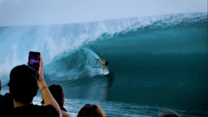 Premier swell à Teahupo’o : les dernières vidéos