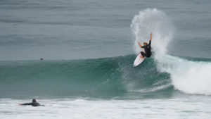 Ethan Ewing : le style au service du surf