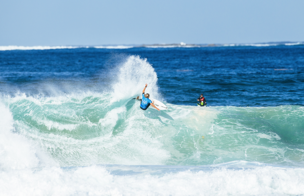 Jacob Willcox Sydney Surf Pro action