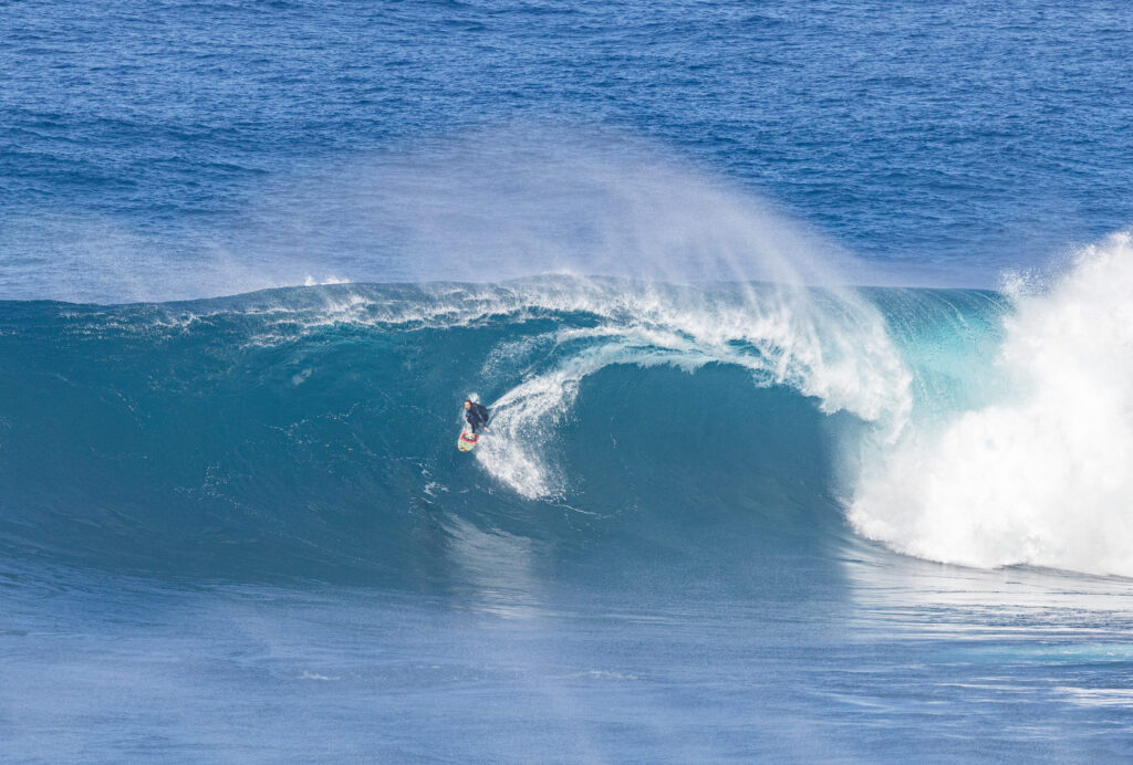 Laura Coviella par Manu Miguelez sur le slab canarien