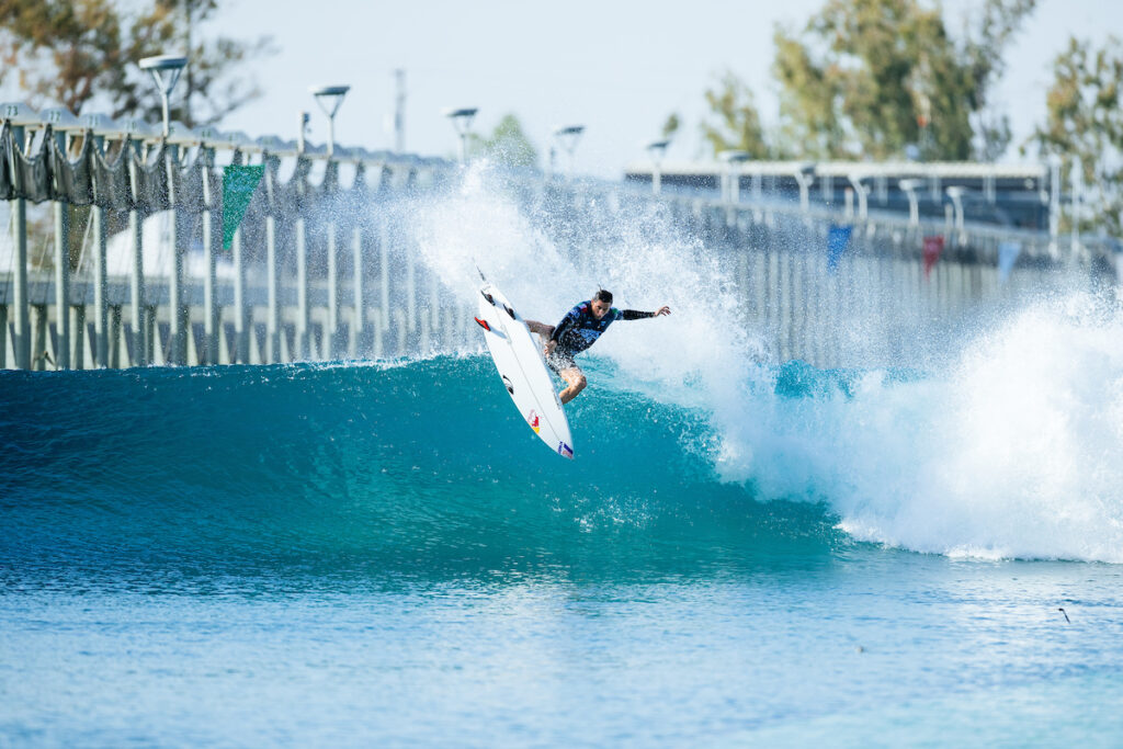 Leonardo Fioravanti (Photo Aaron Hughes/World Surf League)