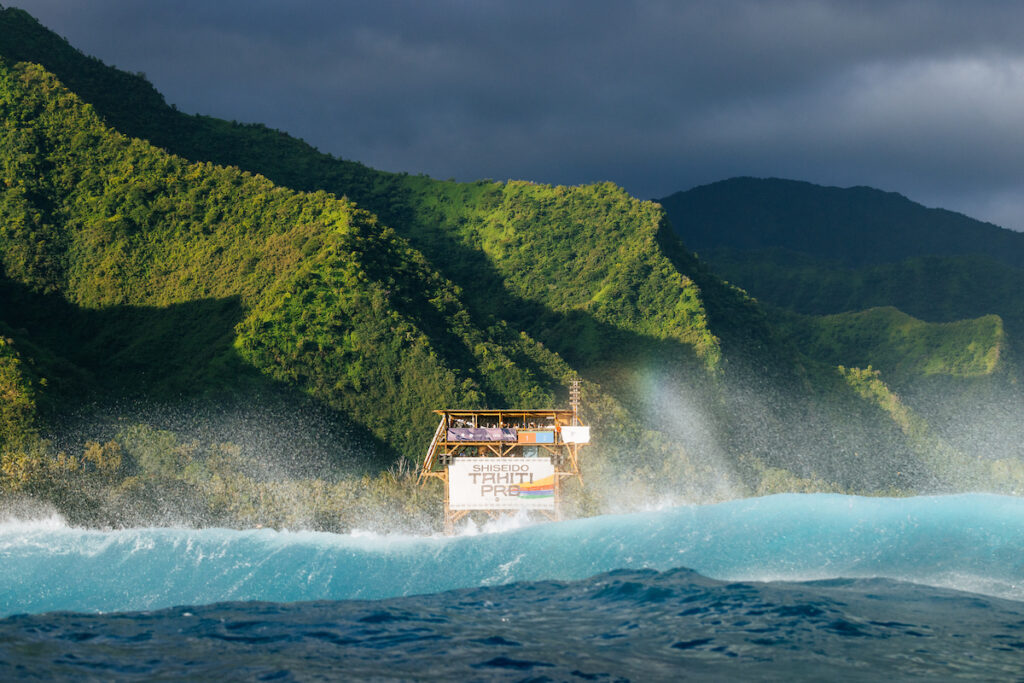 Teahupo'o (Matt Dunbar/World Surf League)