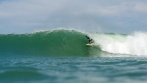 L’automne de surf de Vincent Duvignac dans les Landes