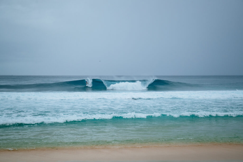 Pipe-Backdoor (Tony Heff/World Surf League)