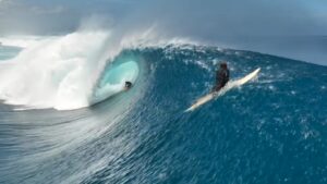 Fidji : un swell qui fait du bruit !