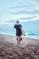 Interview : de la cuisine au surf, Juan Arbelaez et sa passion de l’océan