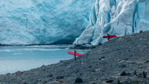 Les frères Azulay signent Antarctica Domain One