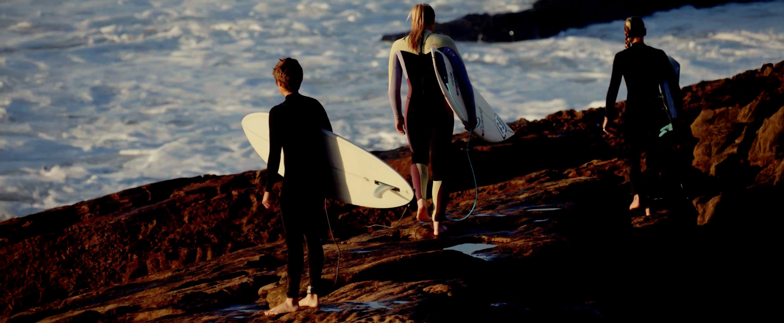 Swell parfait au Maroc avec Jade Magnien, Lee Ann Curren & Maud Le Car