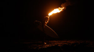 De la compétition à la liberté&nbsp;: Lenny Morel, un surfeur en quête de sens