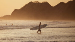 Quand partir surfer au Costa Rica&nbsp;? Le guide des saisons selon les régions