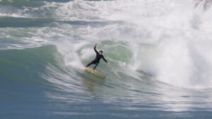 Elle traverse la Nouvelle-Zélande à vélo avec une planche de surf&nbsp;: un film qui donne envie de tout quitter