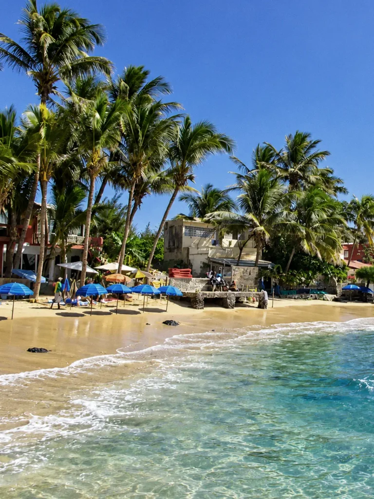 l'île de Ngor au Sénégal, bord de plage