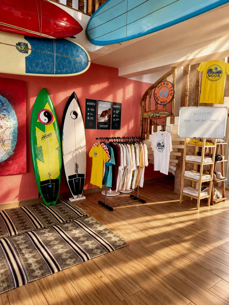 l'intérieur du Ngor Surfcamp Terranga